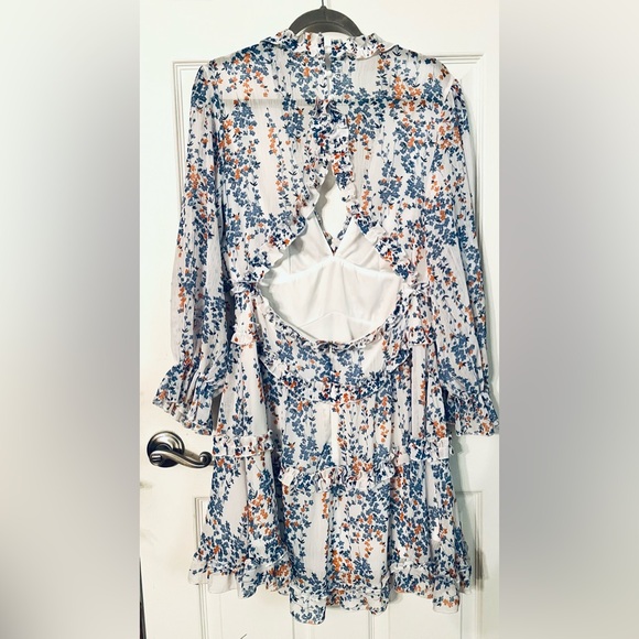 Floral Deep V Neck Open Back Ruffle Dress in Blue and Orange Large - Picture 2 of 2
